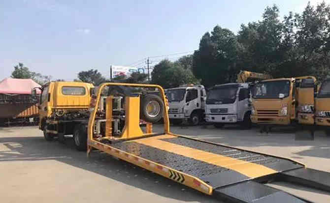 台前汽车中途维修案例